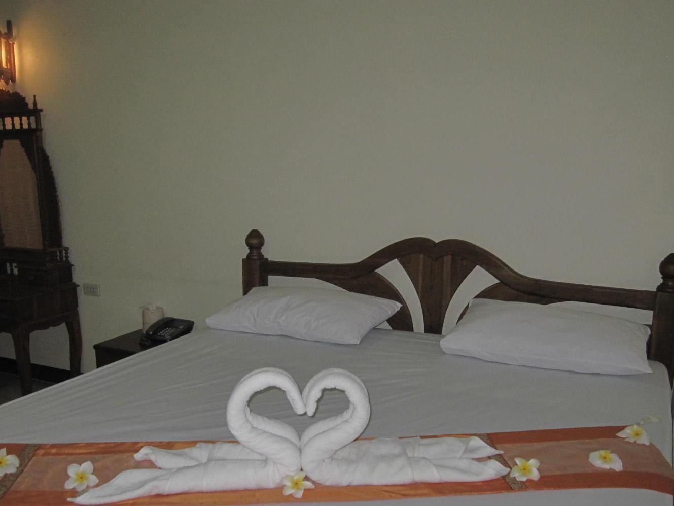 Veerasuda Condotel Ratchaburi Exteriör bild