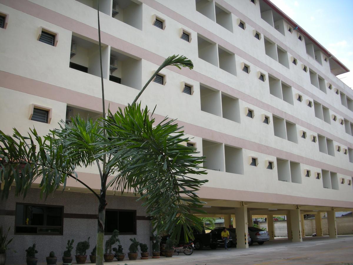 Veerasuda Condotel Ratchaburi Exteriör bild