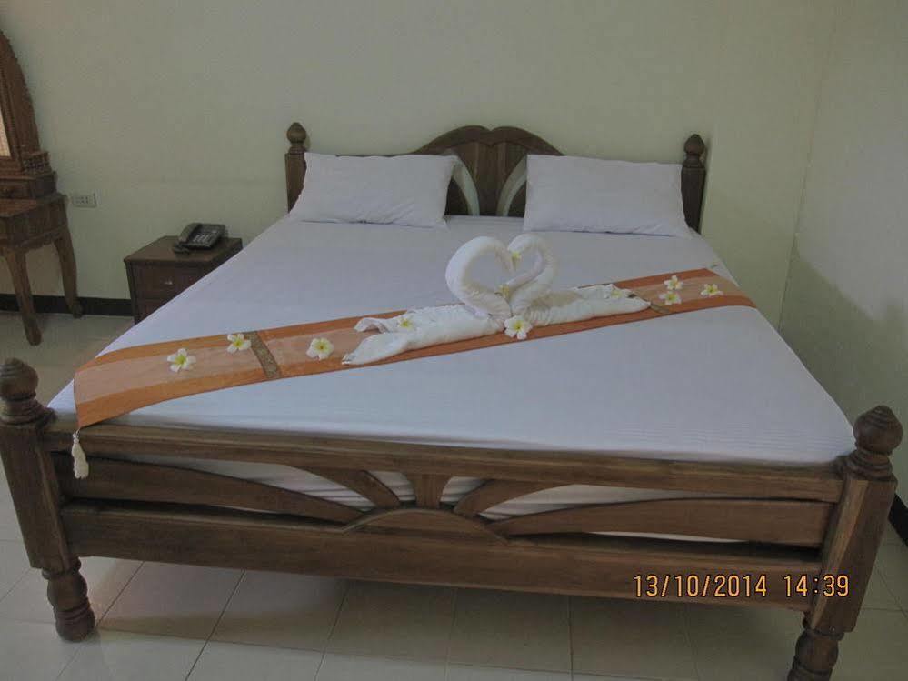 Veerasuda Condotel Ratchaburi Exteriör bild