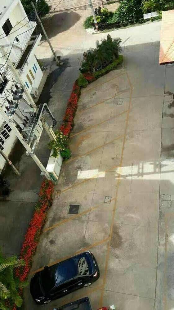 Veerasuda Condotel Ratchaburi Exteriör bild