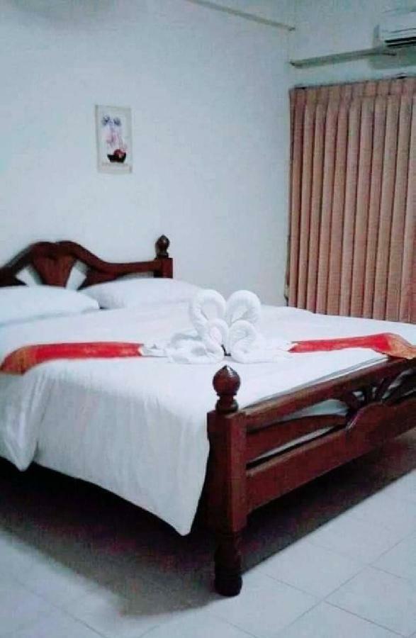 Veerasuda Condotel Ratchaburi Exteriör bild